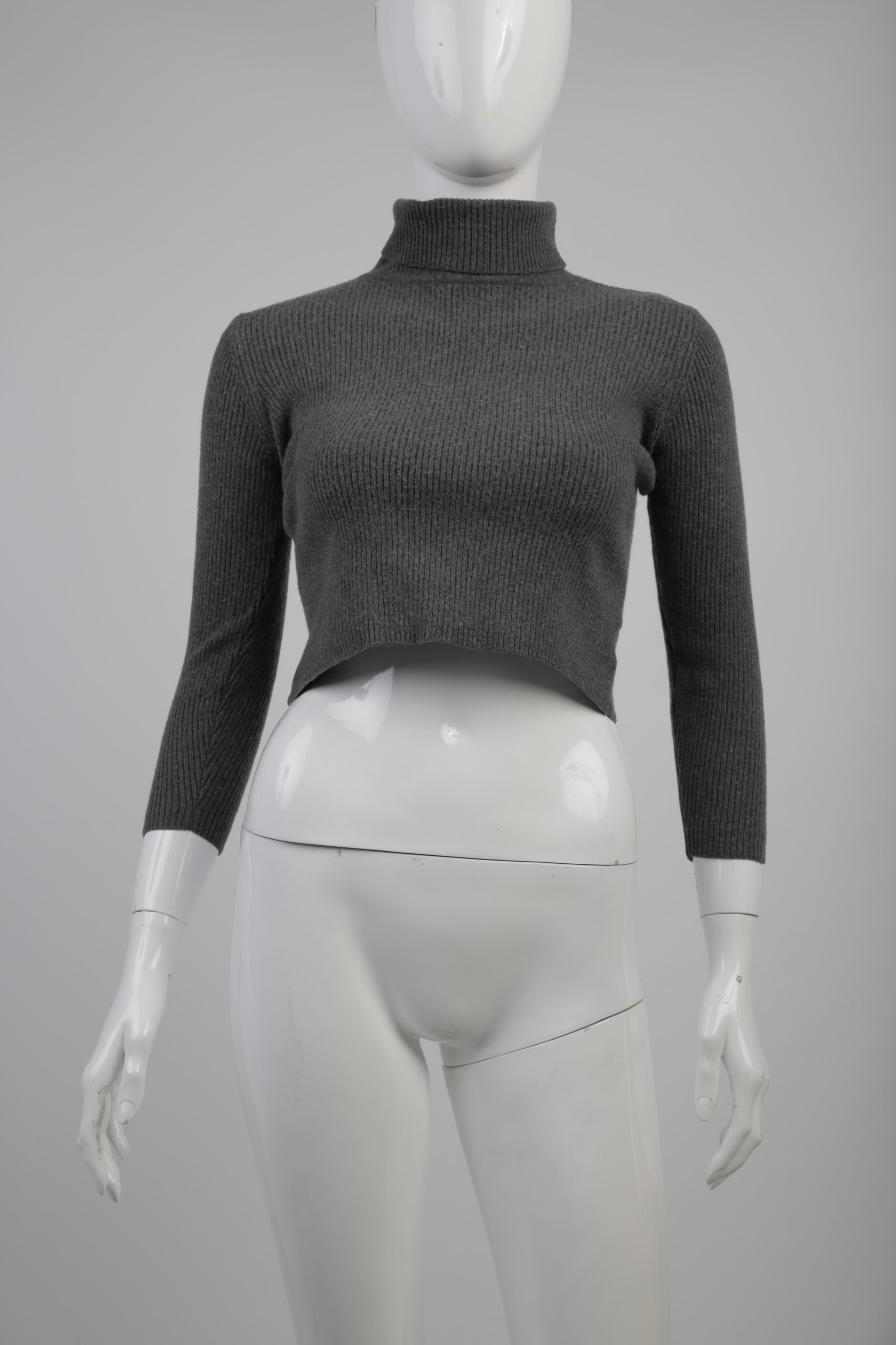 Liz Claiborne Collection Petite Cropped Gray Turtleneck 100% Woolmark wool (front)