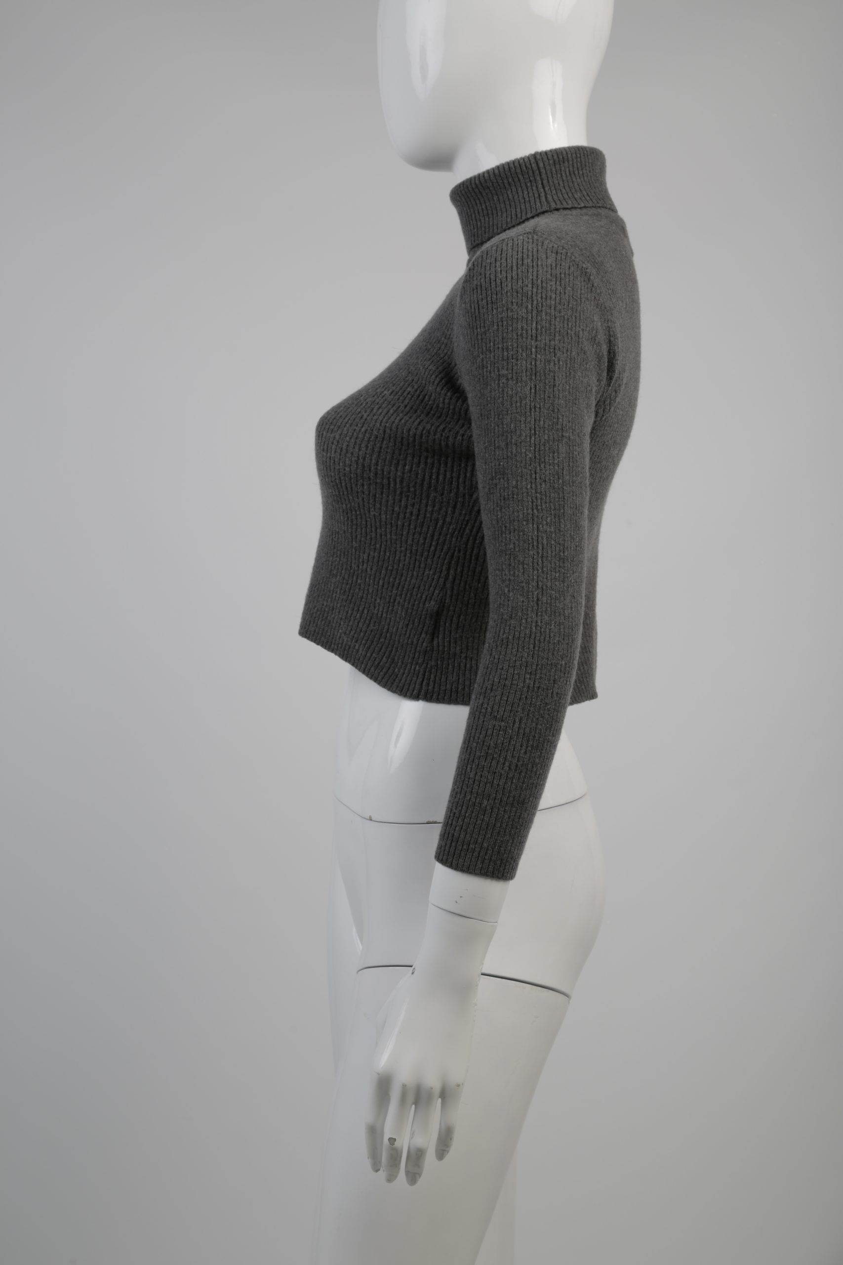 Liz Claiborne Collection Petite Cropped Gray Turtleneck 100% Woolmark wool (side)